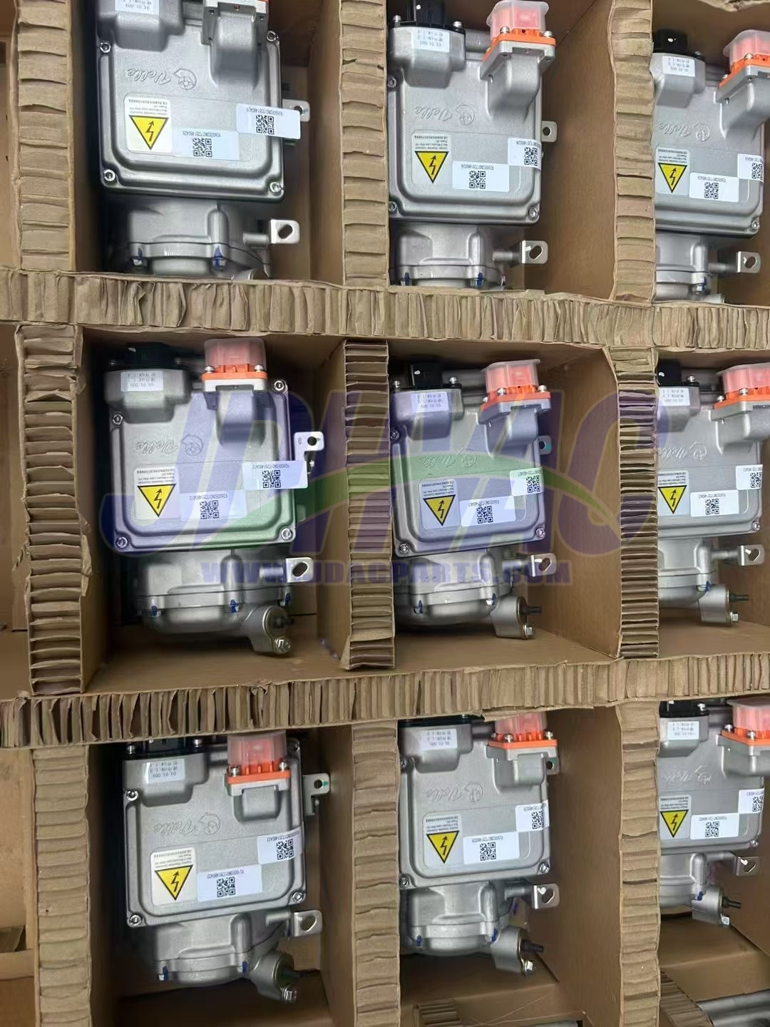 Renault electric vehicle AC air conditioning compressor 92600ECN01 ESCN28-BBG-200 ESCN28 DC200V